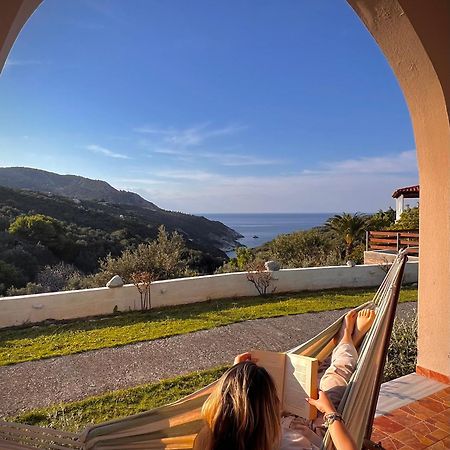 Апартаменты Tramontana House1 Kalivia  Экстерьер фото